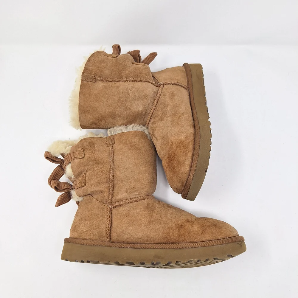 UGG Bailey Bow Corduroy Chestnut With Two Bows